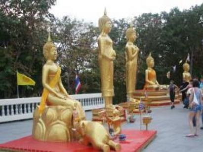 Какая религия в Тайланде?